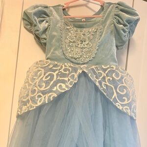 Winnie Baby Cinderella Dress 3t - worn twice! Comes in Disneyland hotel bag!